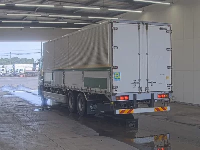 NISSAN DIESEL (UD) QUON