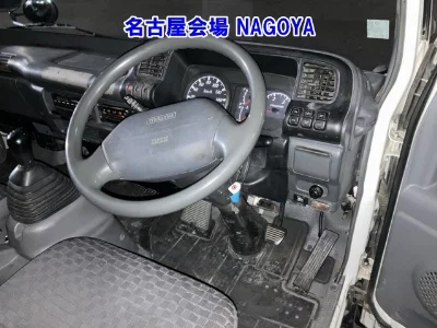 Mazda Titan