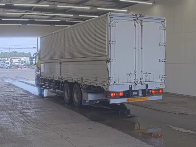 Mitsubishi FUSO SUPER GREAT