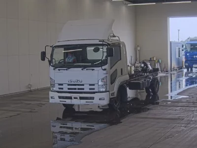 Isuzu Forward