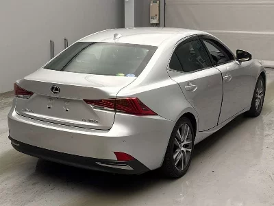 Lexus IS300h