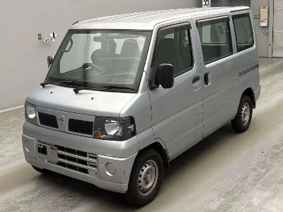 NISSAN CLIPPER VAN