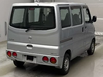 NISSAN CLIPPER VAN