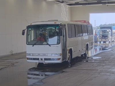 Isuzu JOURNEY