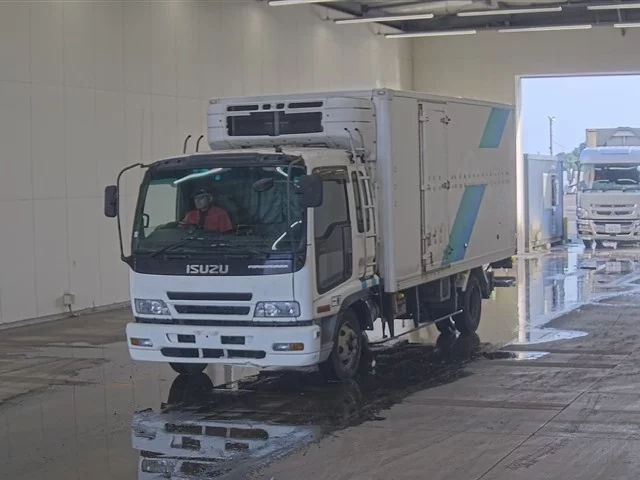 Isuzu Forward  с аукциона в Японии