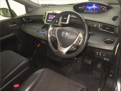 Honda Freed Spike