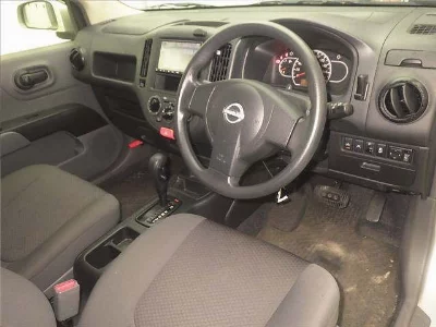 NISSAN AD EXPERT