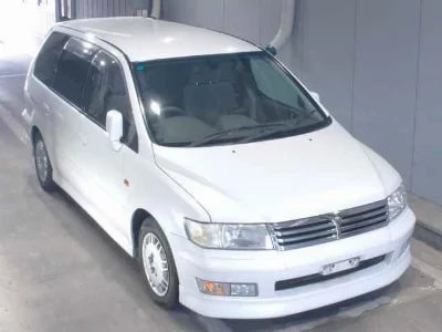 Mitsubishi Chariot Grandis