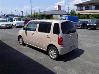 Daihatsu Mira Cocoa
