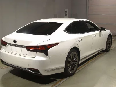 Lexus LS500h