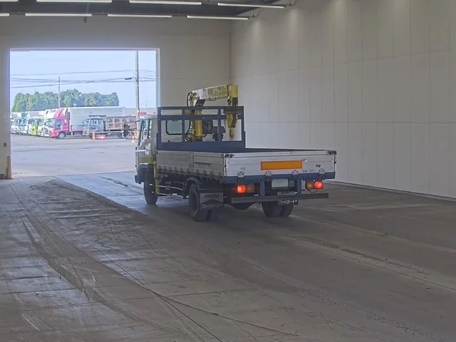 Isuzu Forward  с аукциона в Японии