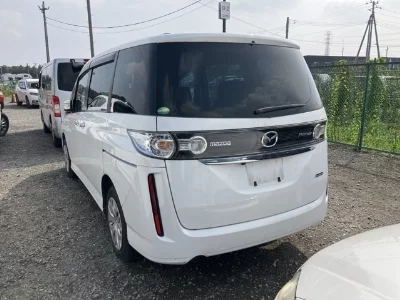 Mazda Biante