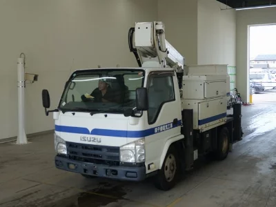 Isuzu Elf