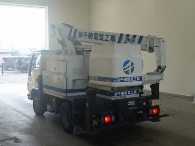 Isuzu Elf