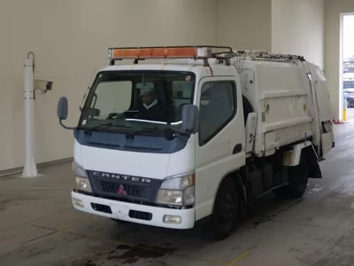 Mitsubishi Fuso Canter