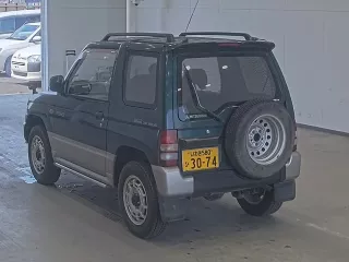 Mitsubishi Pajero Mini