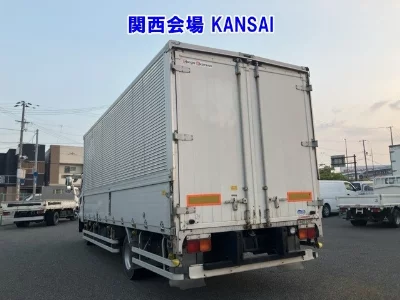 Mitsubishi FUSO FIGHTER