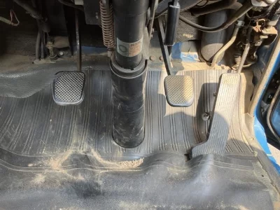 Mazda Titan