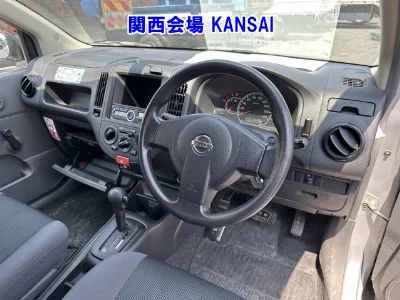 Nissan AD