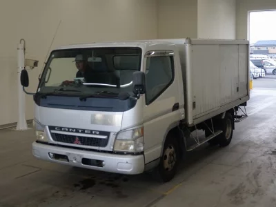 Mitsubishi Fuso Canter