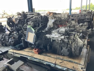 Nissan ENGINE