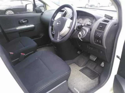 NISSAN LAFESTA