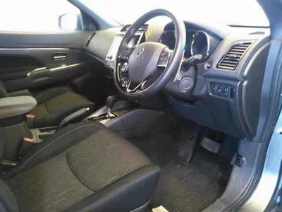 MITSUBISHI RVR