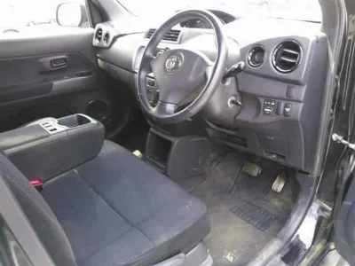 TOYOTA BB