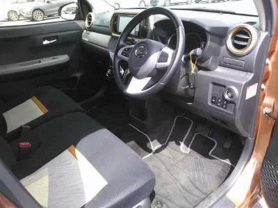 DAIHATSU BOON