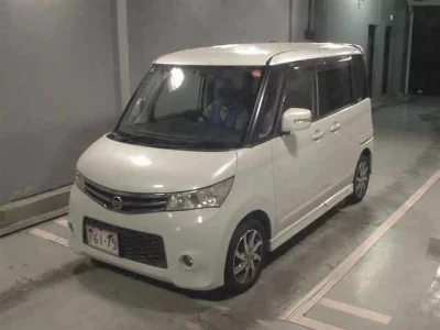 NISSAN ROOX