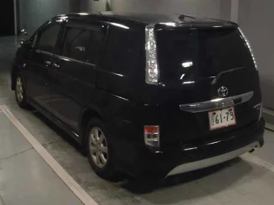 TOYOTA ISIS
