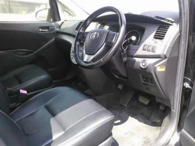 TOYOTA ISIS