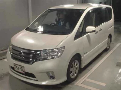 NISSAN SERENA