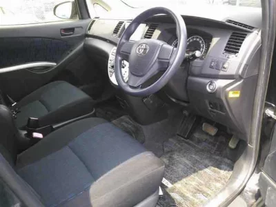 TOYOTA ISIS