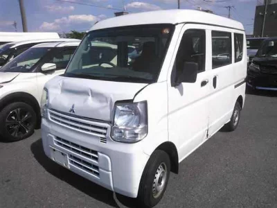 NISSAN NV100 CLIPPER