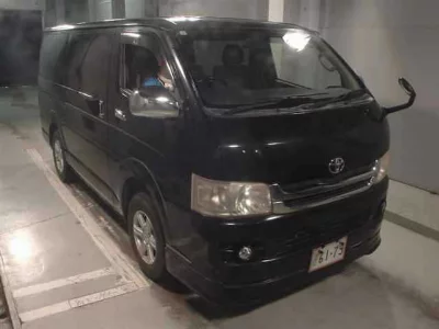TOYOTA REGIUS VAN
