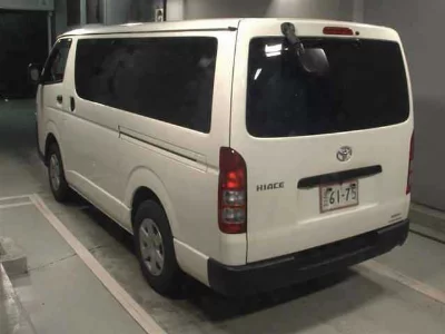 TOYOTA HIACE VAN