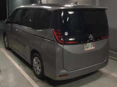 TOYOTA NOAH