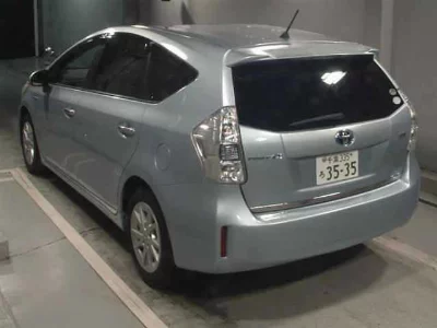 TOYOTA PRIUS ALPHA