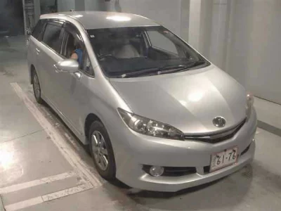 TOYOTA WISH