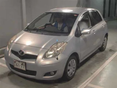 TOYOTA VITZ
