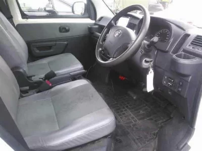 TOYOTA TOWN ACE VAN