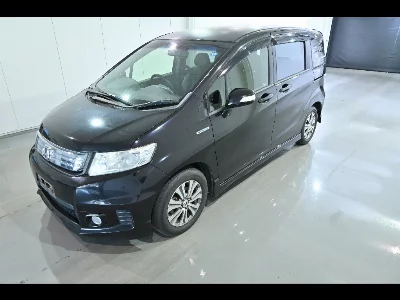 HONDA FREED SPIKE