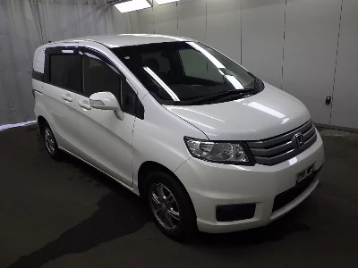 HONDA FREED SPIKE