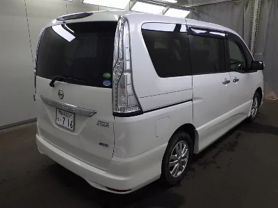 NISSAN SERENA