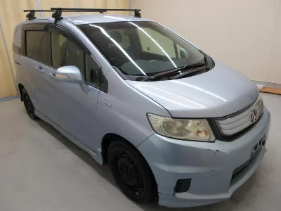 HONDA FREED SPIKE