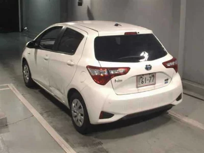 TOYOTA VITZ