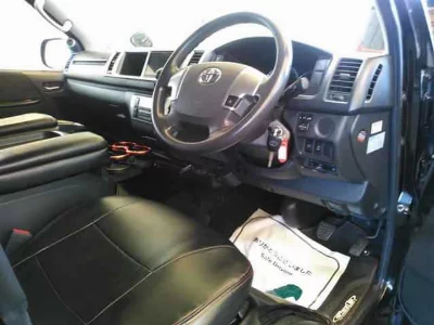 TOYOTA HIACE WAGON