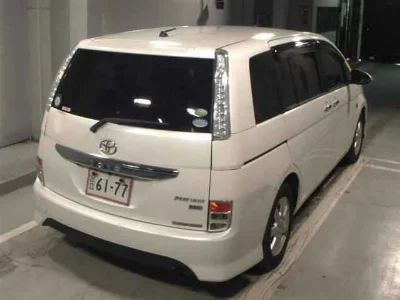TOYOTA ISIS