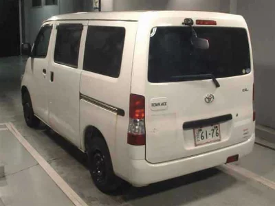 TOYOTA TOWN ACE VAN